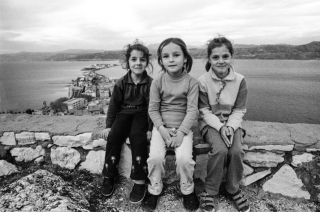 'Cheeky Girls', Irgidir, Turkey, '01.