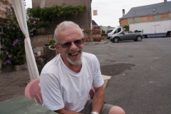 Mike, Genis, France.