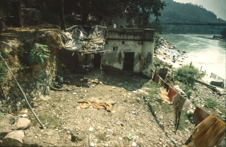 Humble Dwelling on the Ganges, Swagashram, '01.