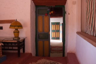 A confusion of doors, 'Dar Infiane', Tata, '19.