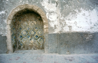 Wall, Essaouira, '05.